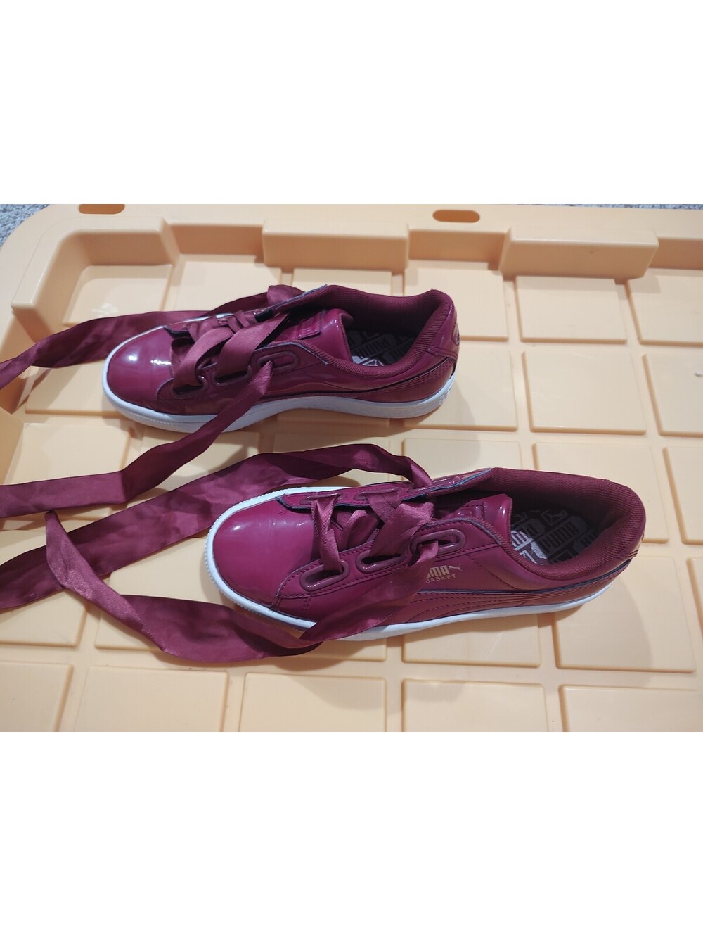 Puma Women's Burgundy Satin Ribbon Lace Sneakers Size 6.5